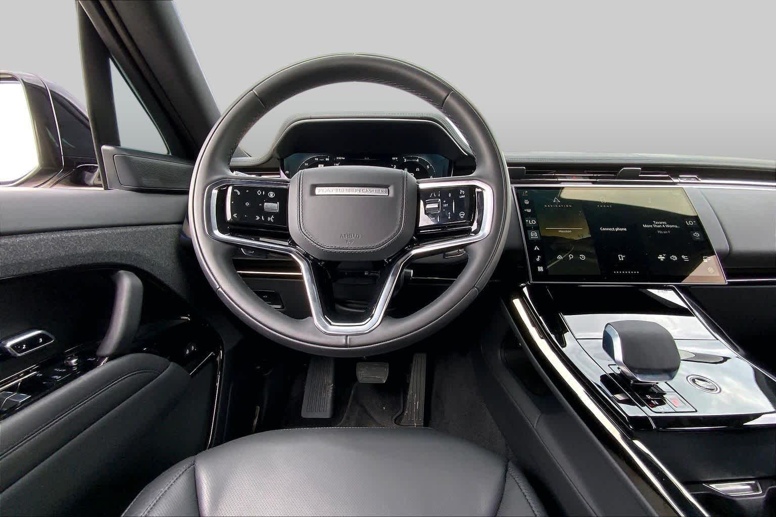 Used 2026 Carpathian Grey Premium Metallic Land Rover SE image 6