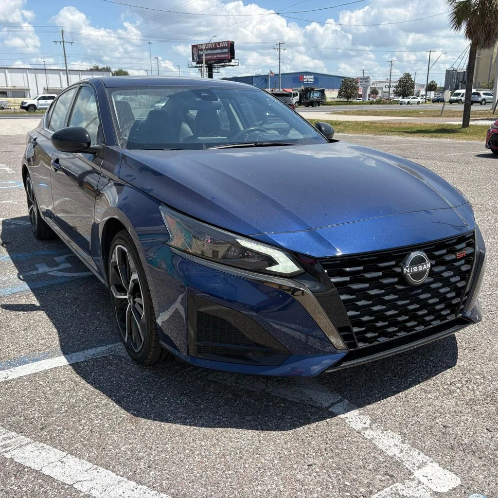 2024 Nissan Altima SR