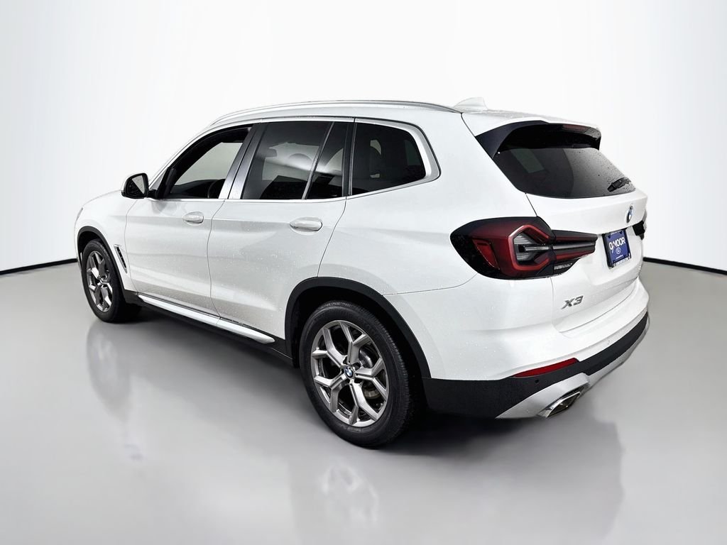 Used 2022 Alpine White BMW sDrive30i image 11