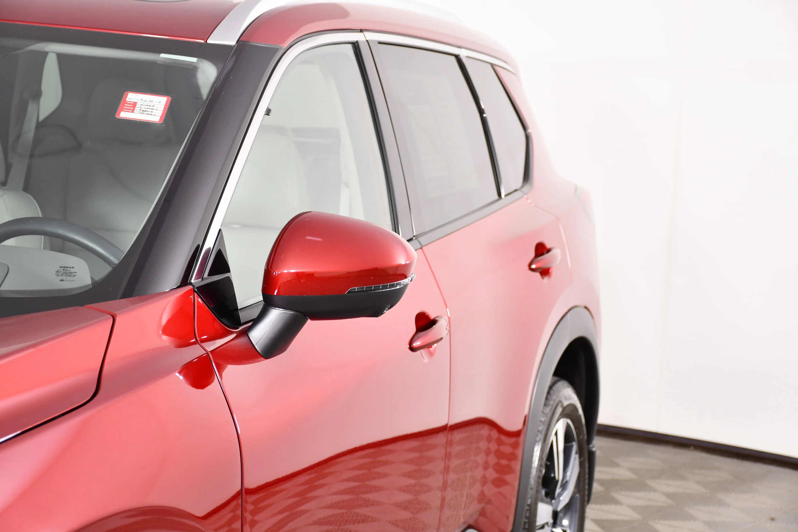 Used 2023 Scarlet Ember Tintcoat Nissan SL image 13