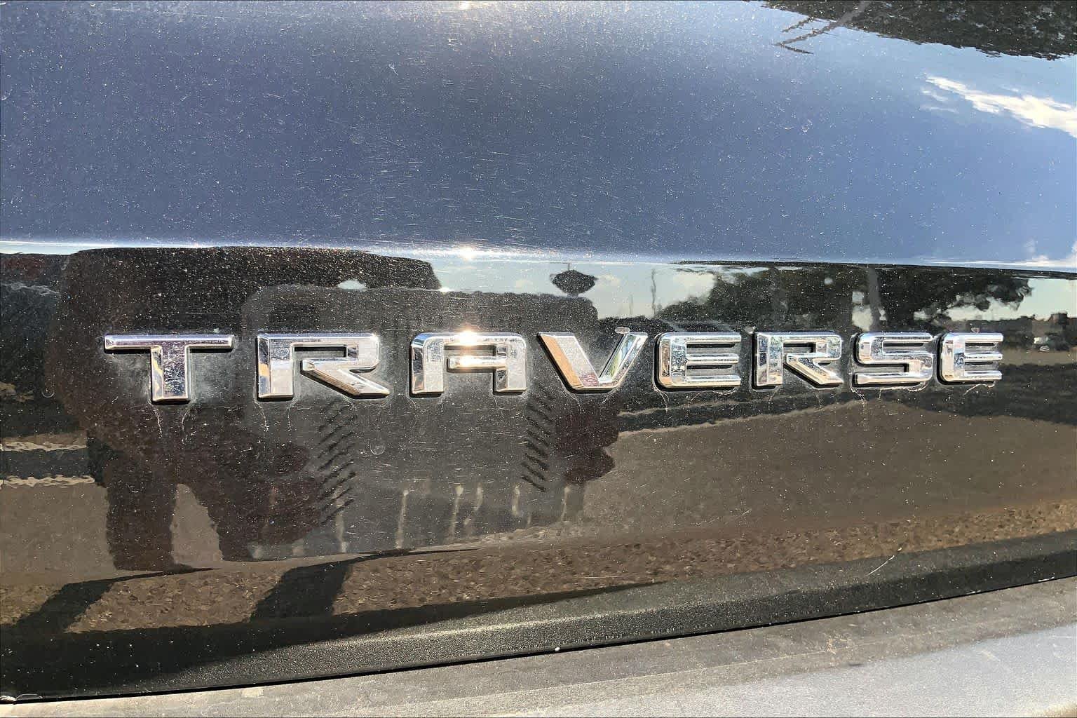 Used 2025 Mosaic Black Metallic Chevrolet FWD LT image 10