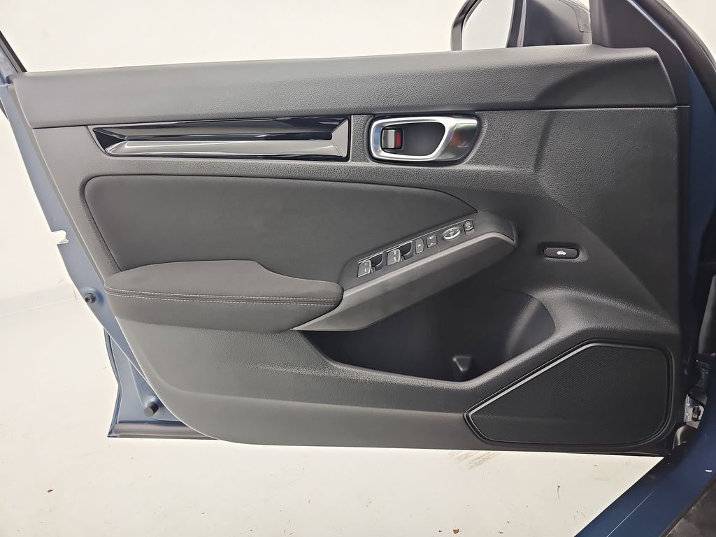 2025 Honda Civic Sport - Photo 29