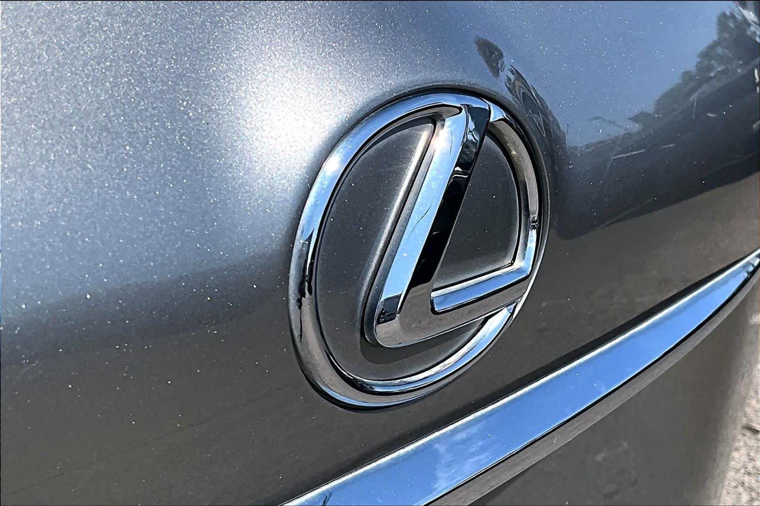 Used 2017 Atomic Silver Lexus  image 31