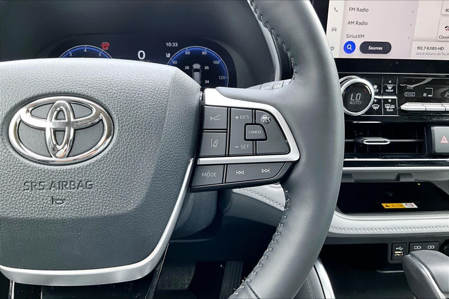 Used 2024 Moon Dust Toyota Platinum image 22
