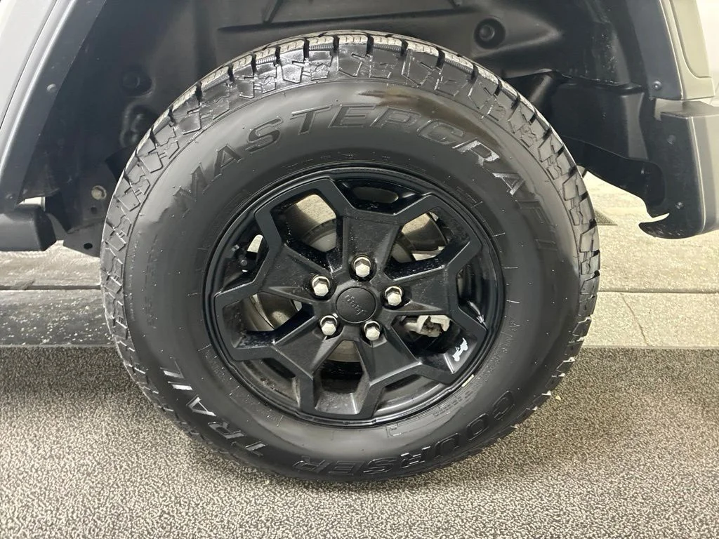 Used 2023 White Jeep Willys 4xe image 9