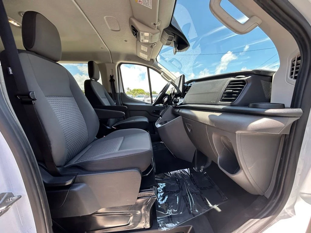 Certified Used 2024 Oxford White Ford XLT image 24