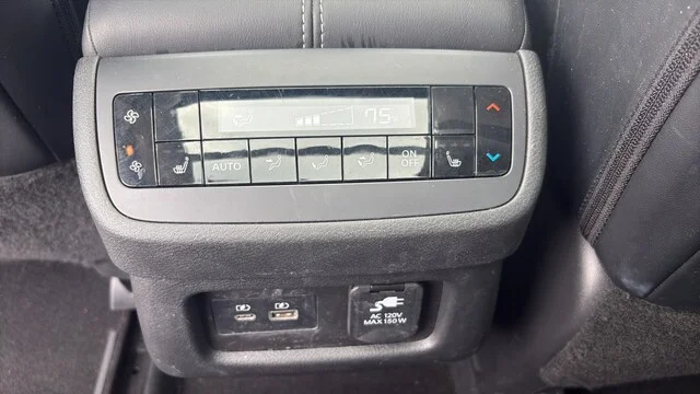 Used 2023 Pearl White Tricoat Nissan Platinum image 29