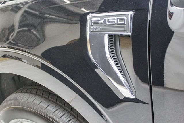 Used 2024 Black Ford XLT image 26