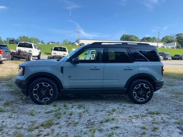 Used 2021 Green Ford Outer Banks image 5