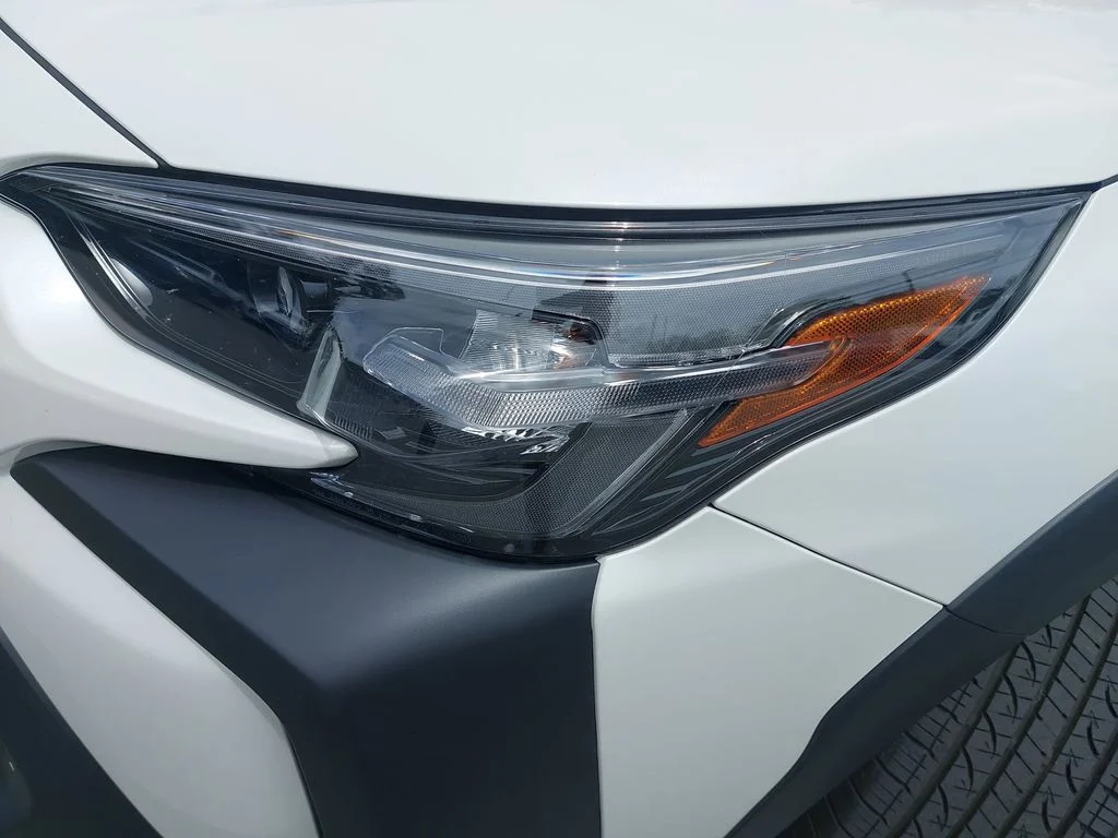 Used 2025 White Subaru Premium image 29