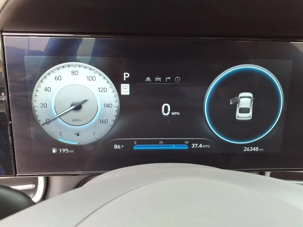 Used 2025 Blue Hyundai SEL Convenience image 26