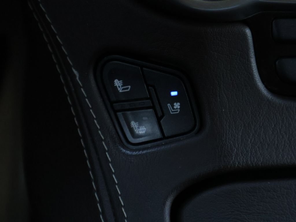Used 2018 Black Chevrolet Premier image 25
