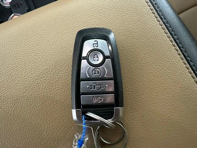 Used 2023 White Ford Lariat image 25