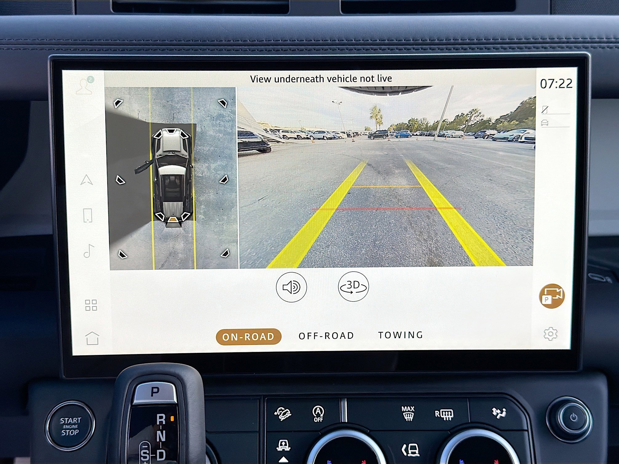 New 2026 Fuji White Land Rover X-Dynamic SE image 32