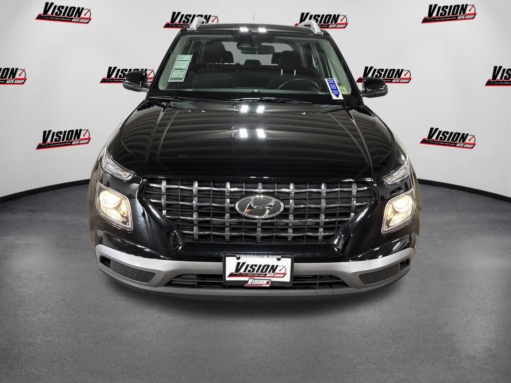 Certified Used 2023 Black Hyundai SEL image 2