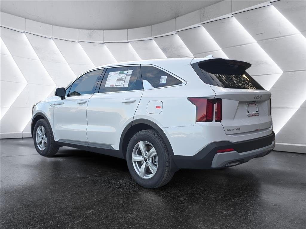 New 2026 Glacial White Pearl Kia LX image 3