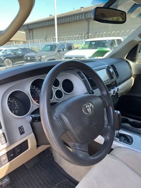 Used 2008 Beige Toyota SR5 image 13