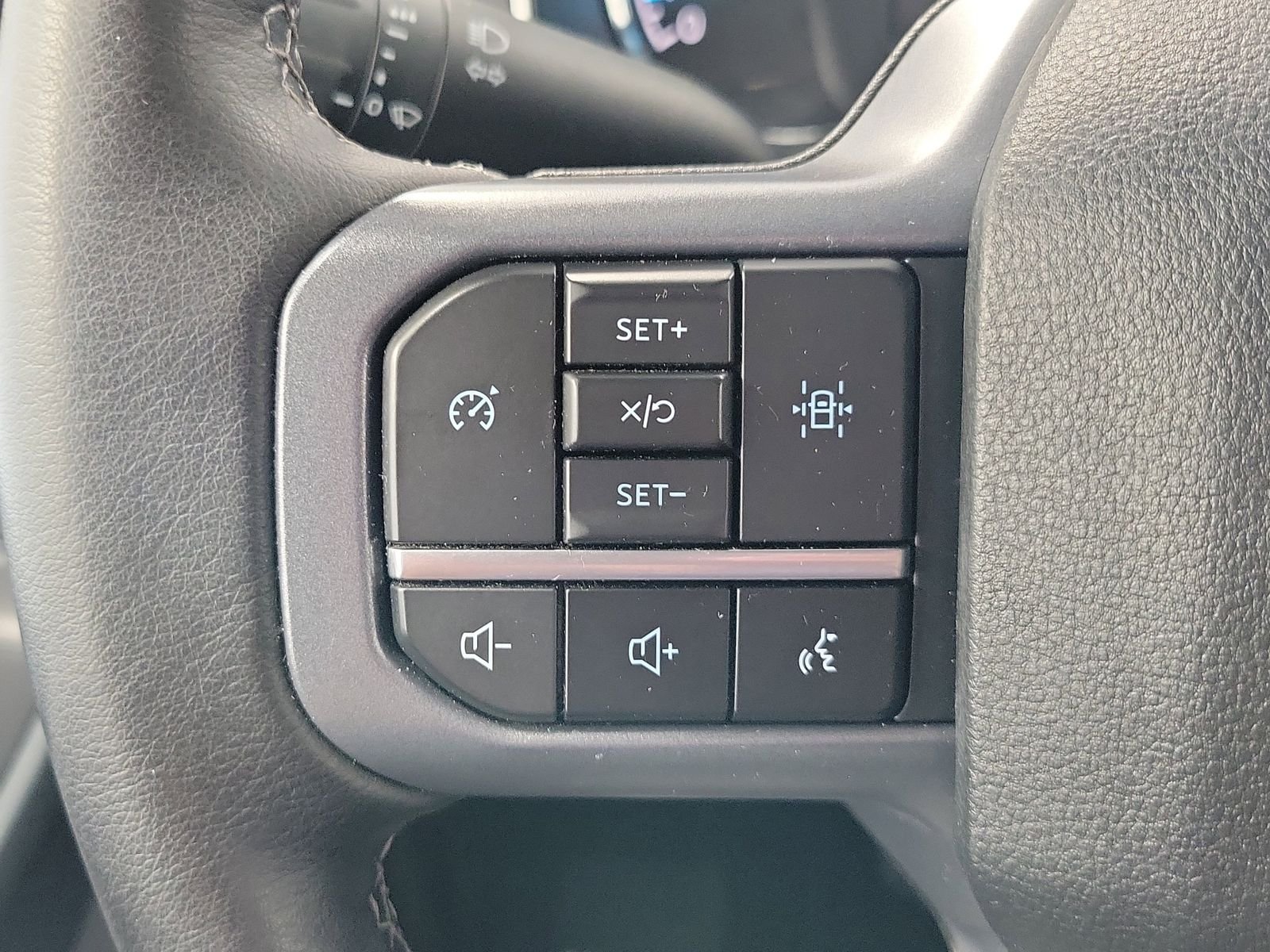 Certified Used 2023 Silver Ford XLT image 18