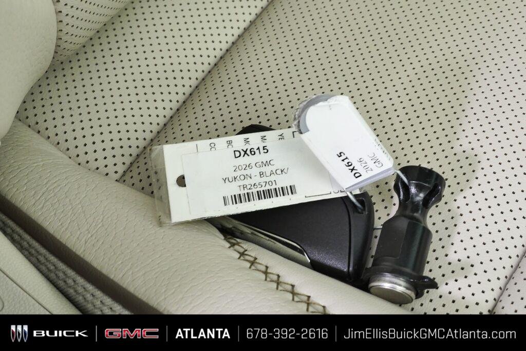 2026 GMC Yukon XL Denali - Photo 10