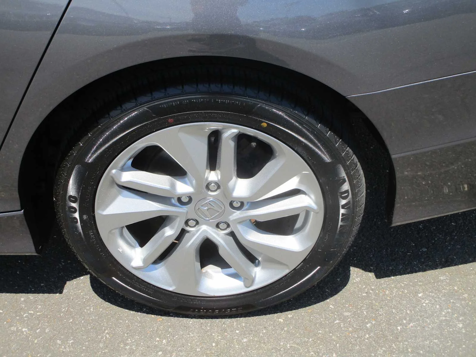 Used 2020 Modern Steel Metallic Honda LX image 5