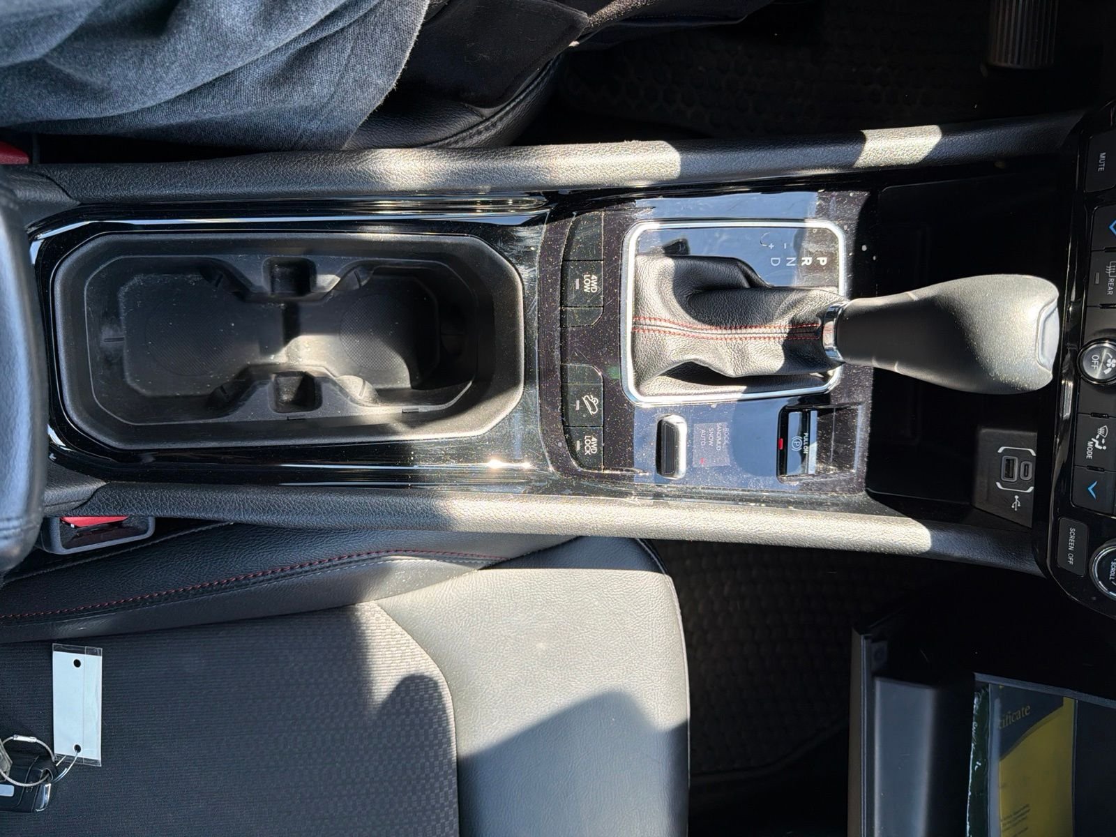 Used 2025 White Jeep Trailhawk image 23
