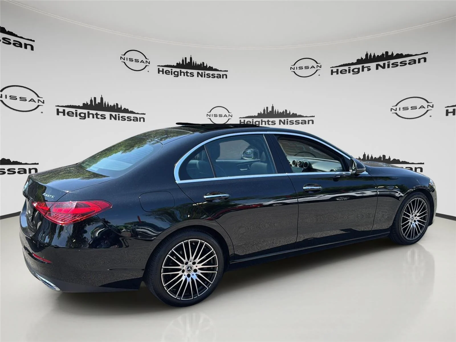 2025 Mercedes-Benz C-Class Sedan C 300 - Photo 7