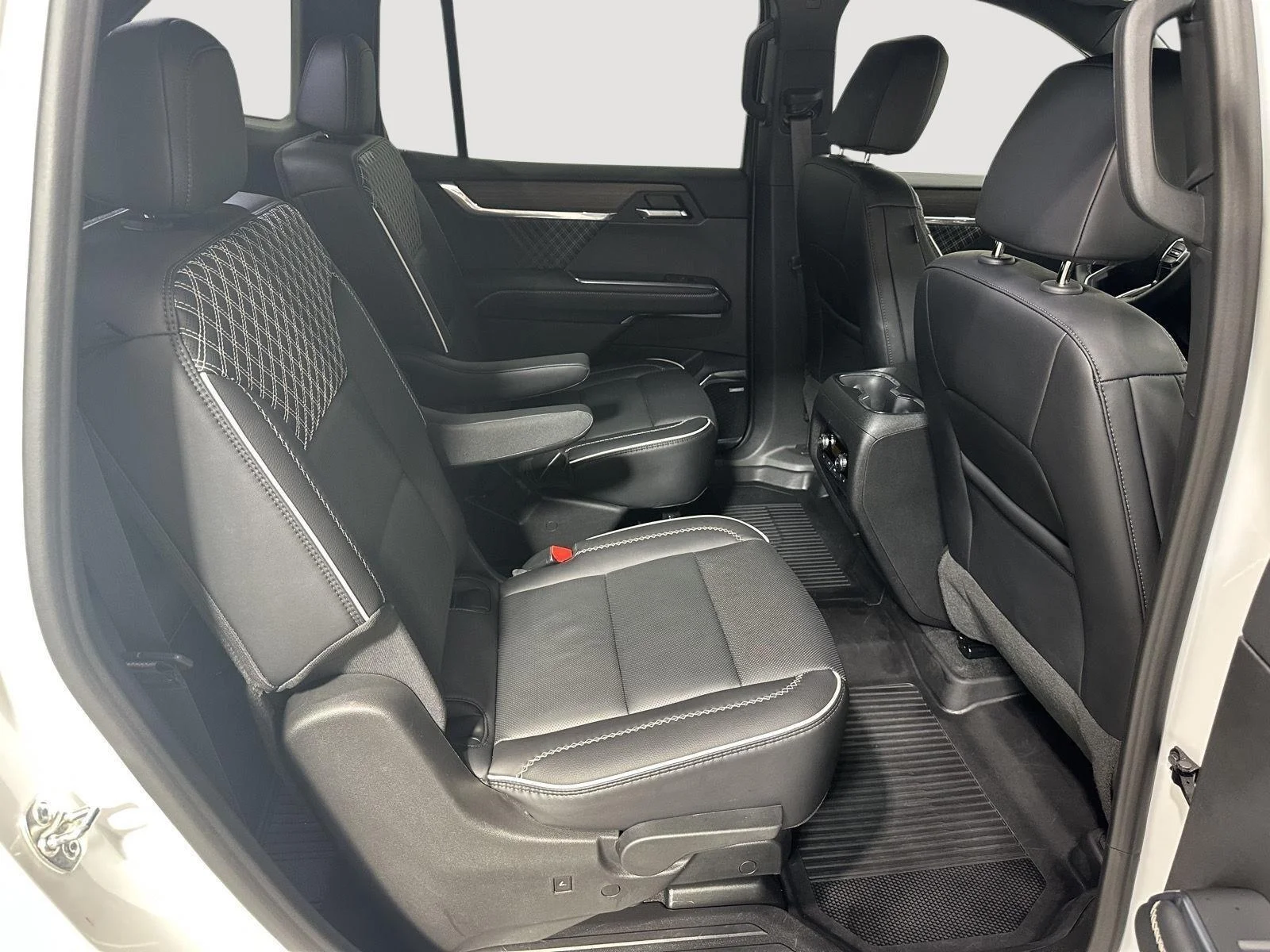 Used 2026 Summit White GMC Denali image 26