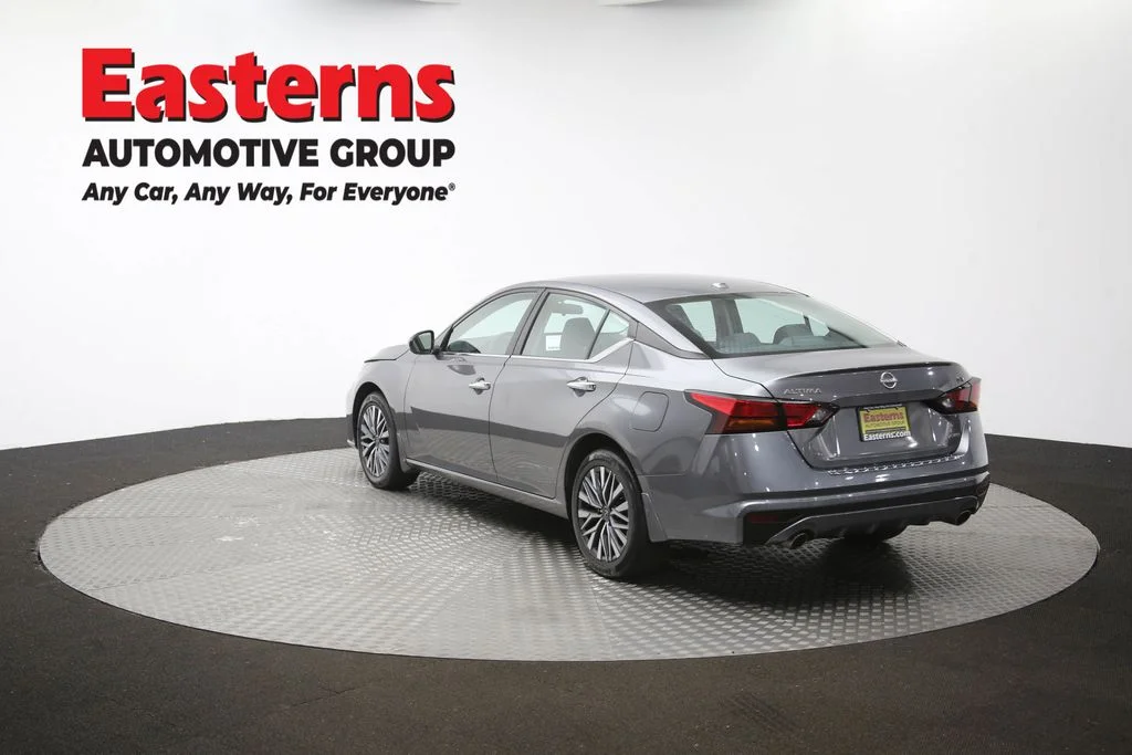 Used 2023 Gray Nissan 2.5 SV image 65