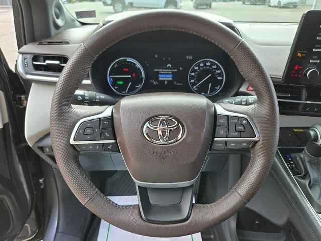 2023 Toyota Sienna Platinum - Photo 28