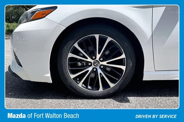 Used 2019 White Toyota SE image 33