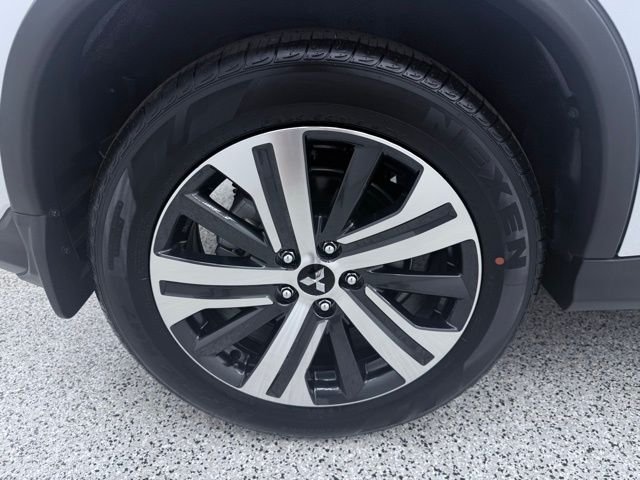 2025 Mitsubishi Outlander Sport ES - Photo 11