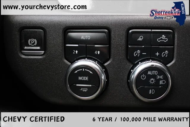 Used 2025 Black GMC SLT image 28
