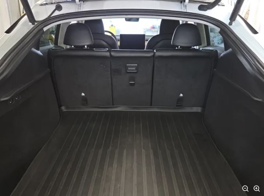 Used 2023 White Tesla Long Range image 8