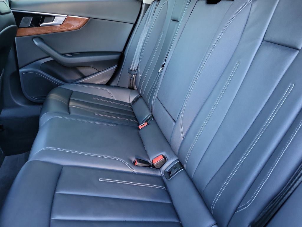 2022 Audi A4 Premium - Photo 13