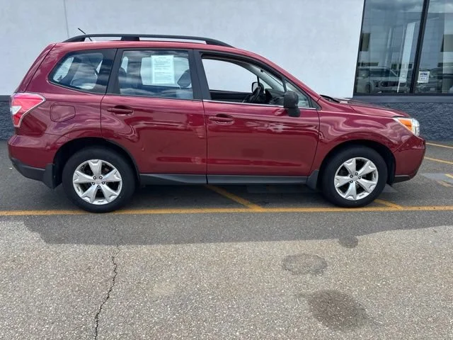 Used 2015 Venetian Red Pearl Subaru 2.5i image 4