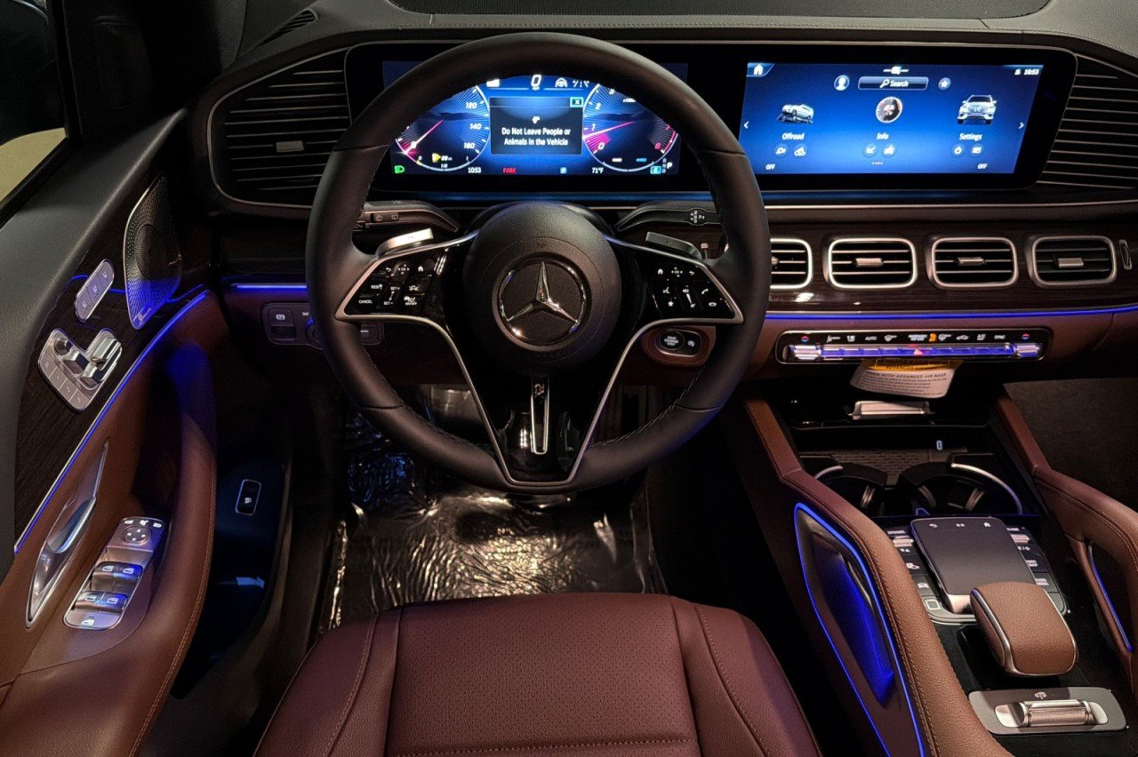 New 2026 Obsidian Black Metallic Mercedes-Benz GLS 450 4MATIC® SUV image 13