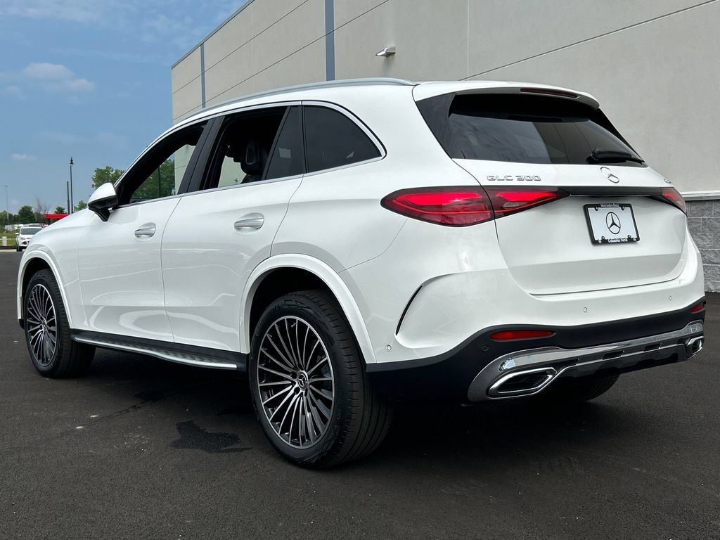 New 2026 Polar White Mercedes-Benz GLC 300 image 42