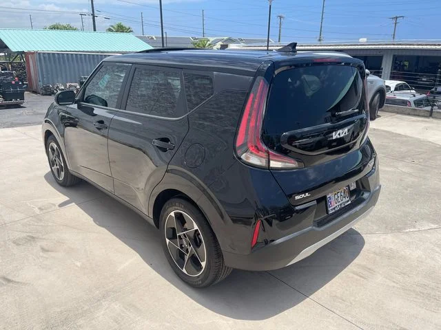 Used 2025 Black Kia EX image 4