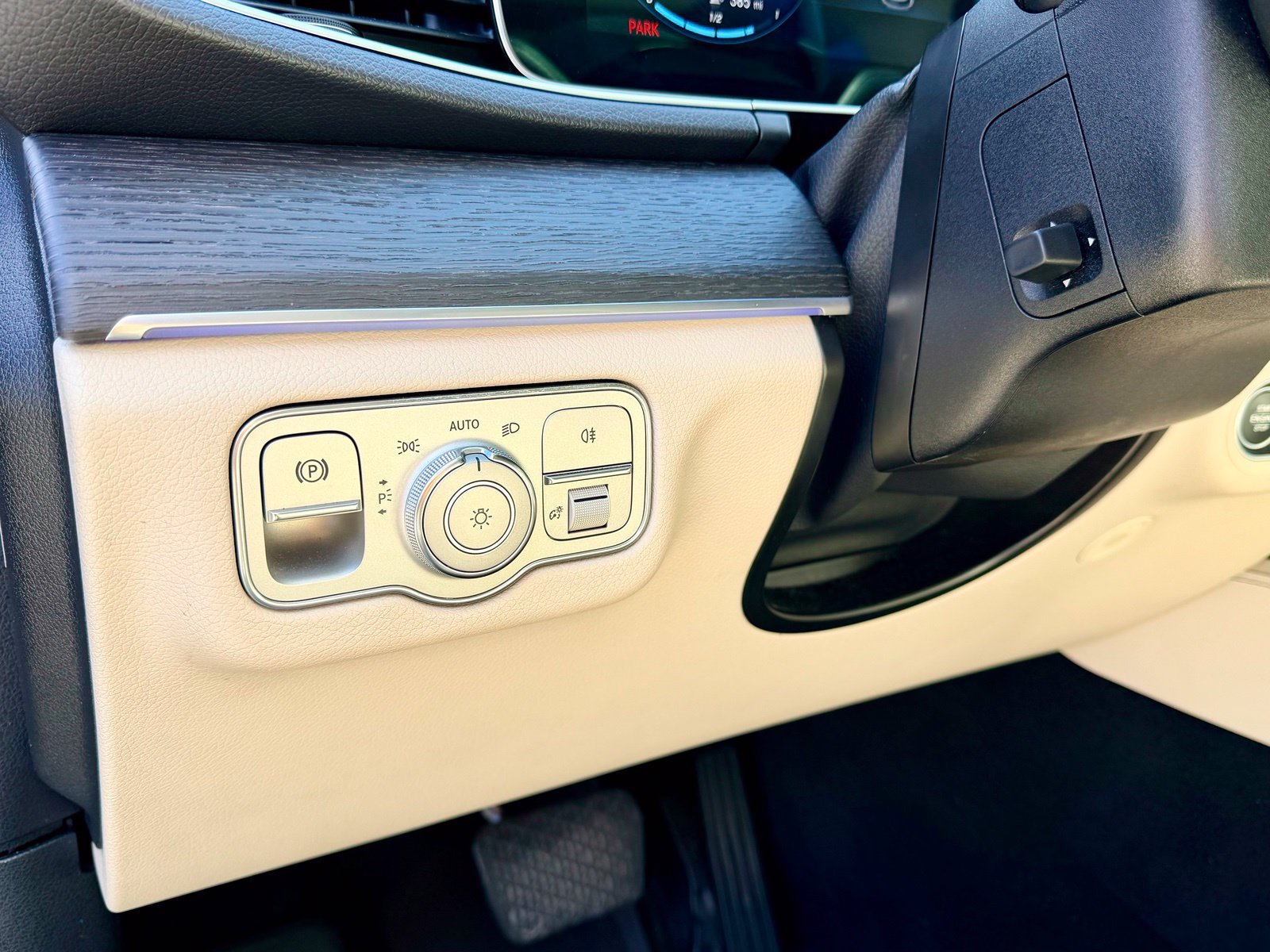 Used 2022 Selenite Gray Metallic Mercedes-Benz GLE 350 image 27