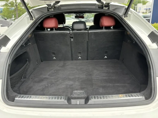 Used 2023 Polar White Mercedes-Benz GLC 300 ~ AMG® LINE !! image 8