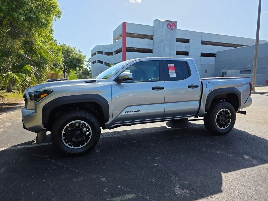 2026 Toyota Tacoma TRD Off Road - Photo 3