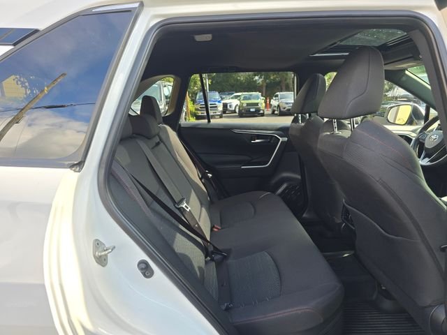 2023 Toyota RAV4 SE - Photo 12