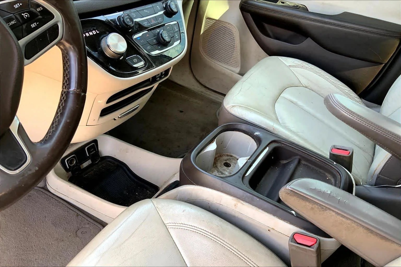 Used 2017 Tusk White Chrysler Touring-L image 14