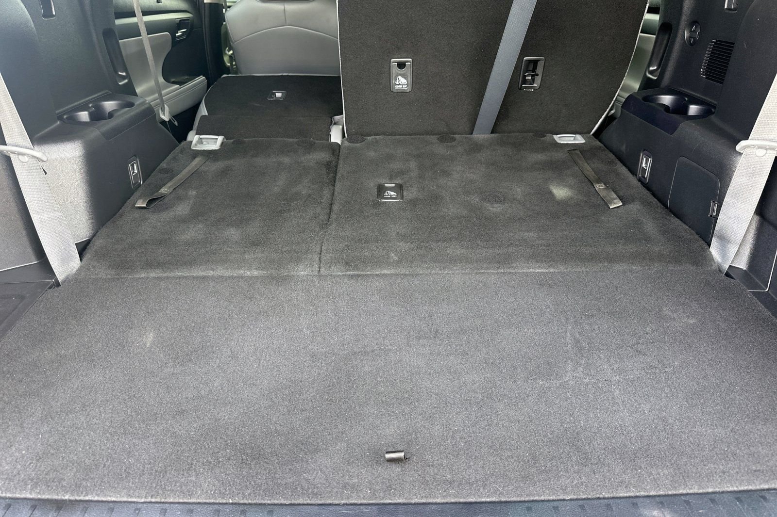 2022 Toyota Highlander XLE - Photo 16
