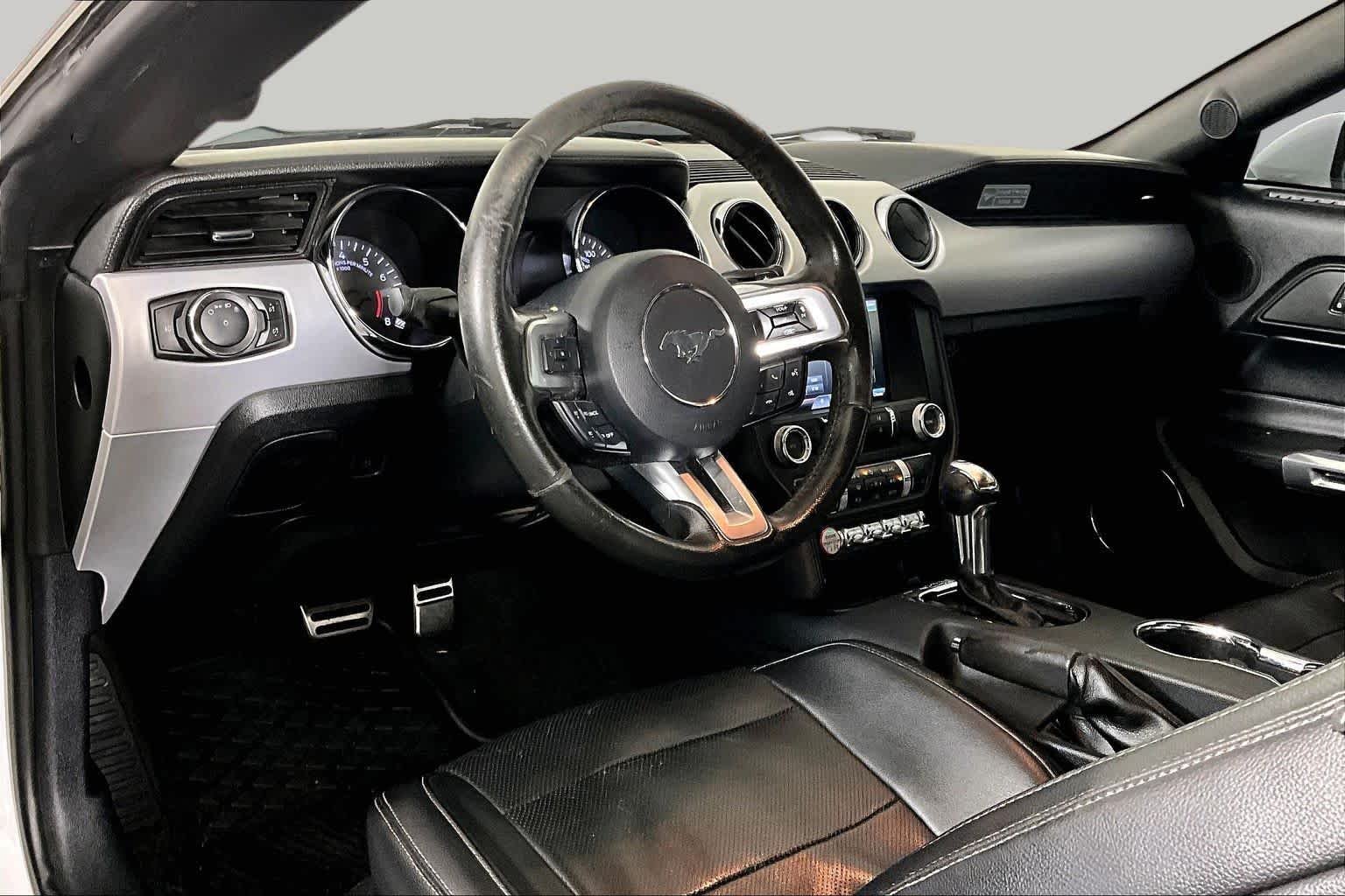 Used 2015 Oxford White Ford EcoBoost Premium image 15