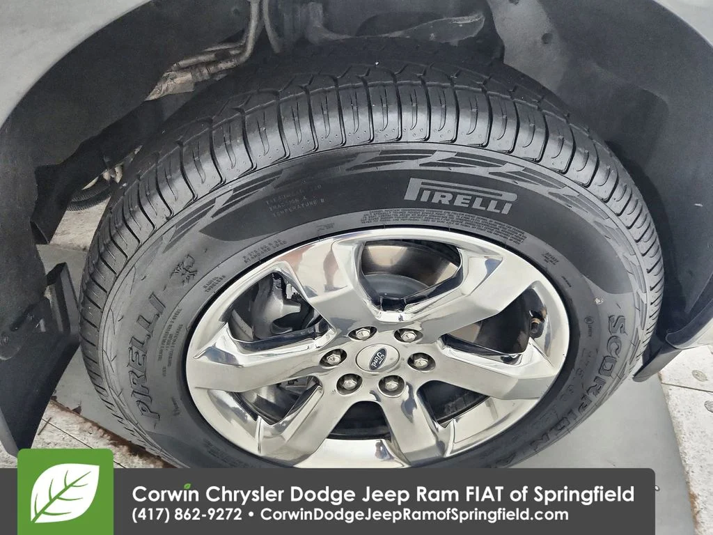 Used 2023 Gray Ford XLT image 32