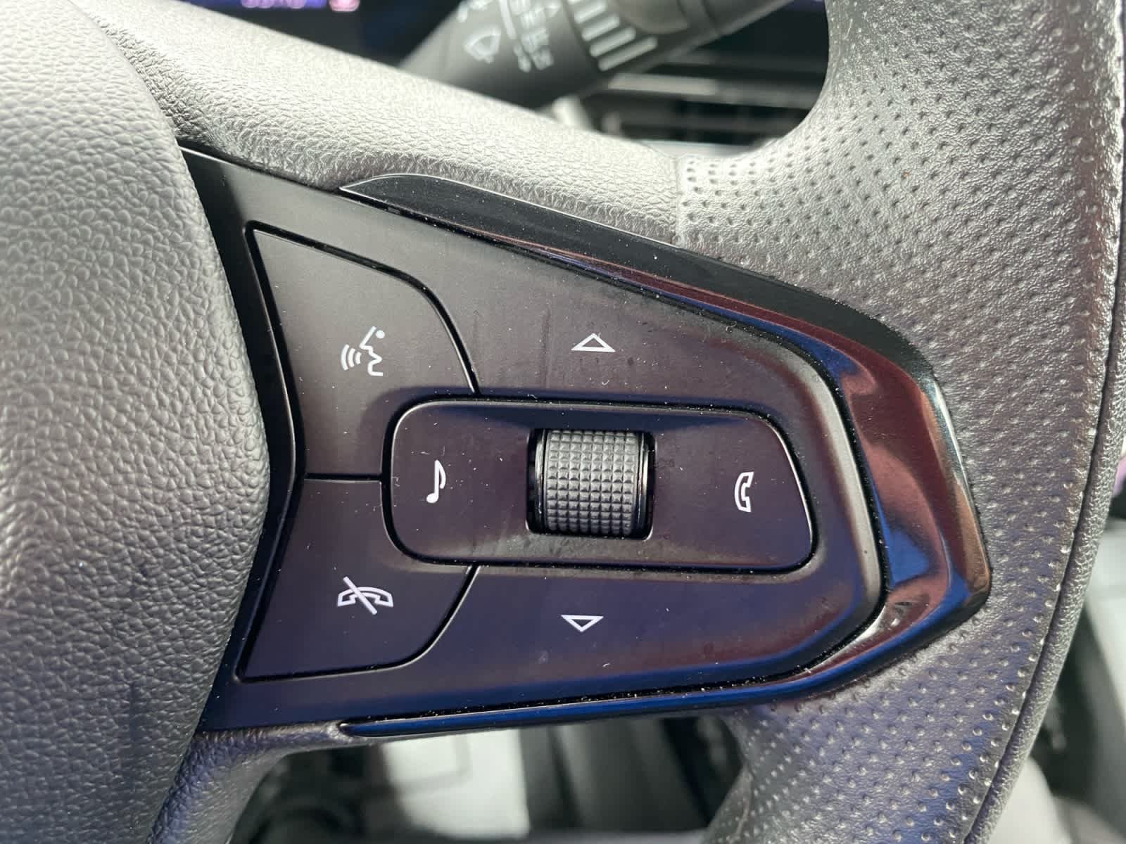Used 2025 Marina Blue Metallic Chevrolet LT image 28