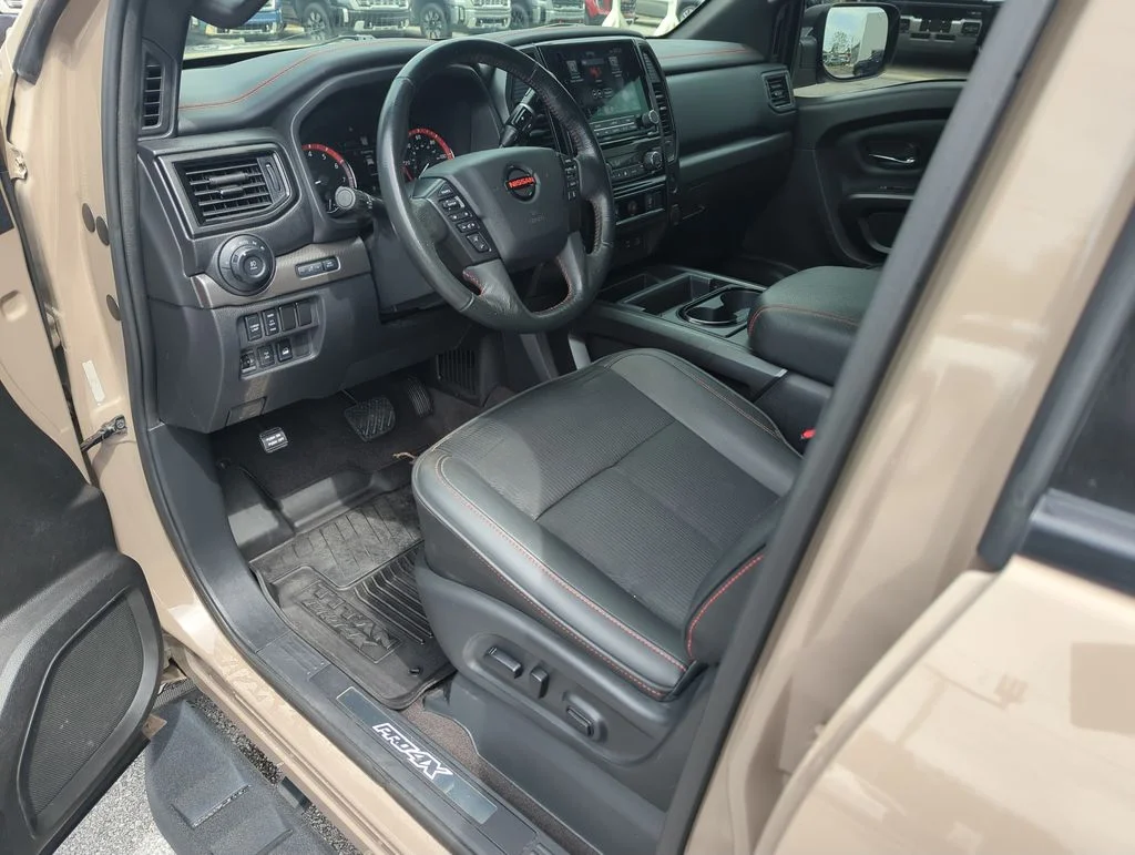 Used 2022 Beige Nissan PRO-4X image 10