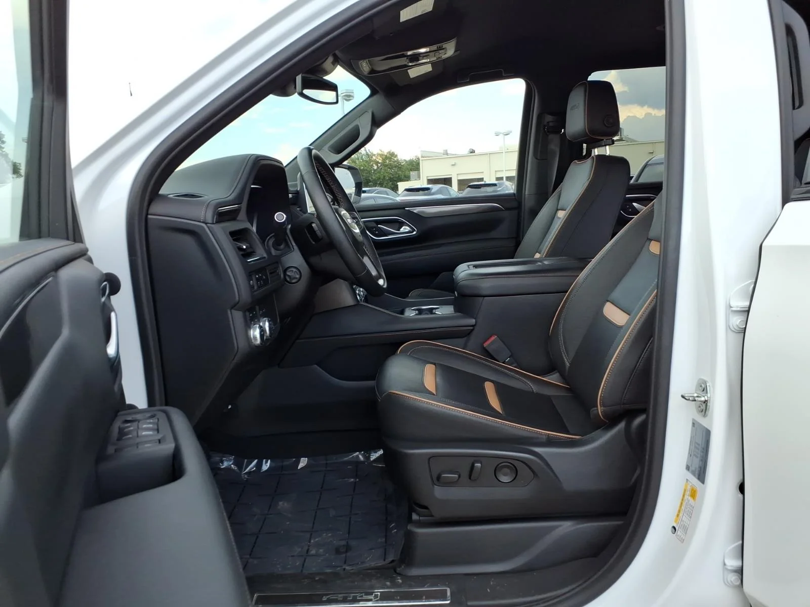 Used 2023 Summit White GMC AT4 image 13