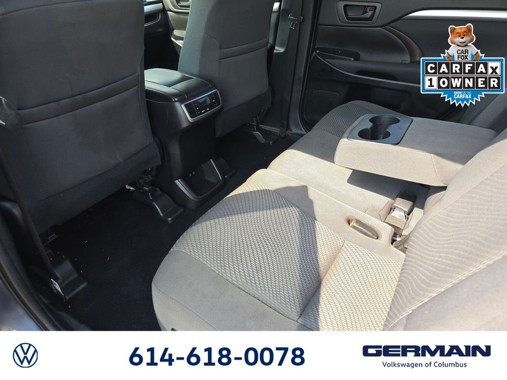 Used 2019 Shoreline Mist Toyota LE image 22